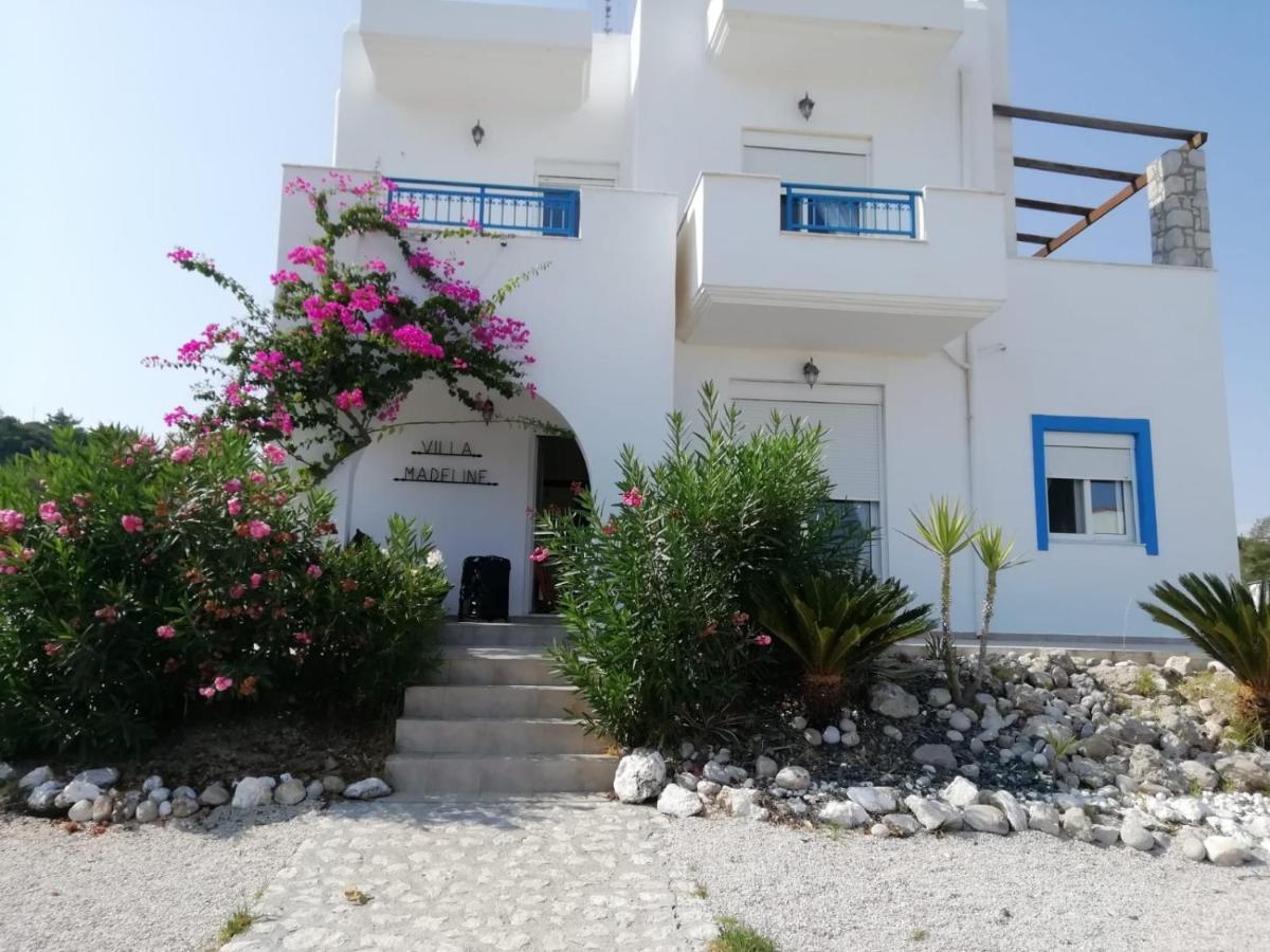 Madeline Villa Psinthos